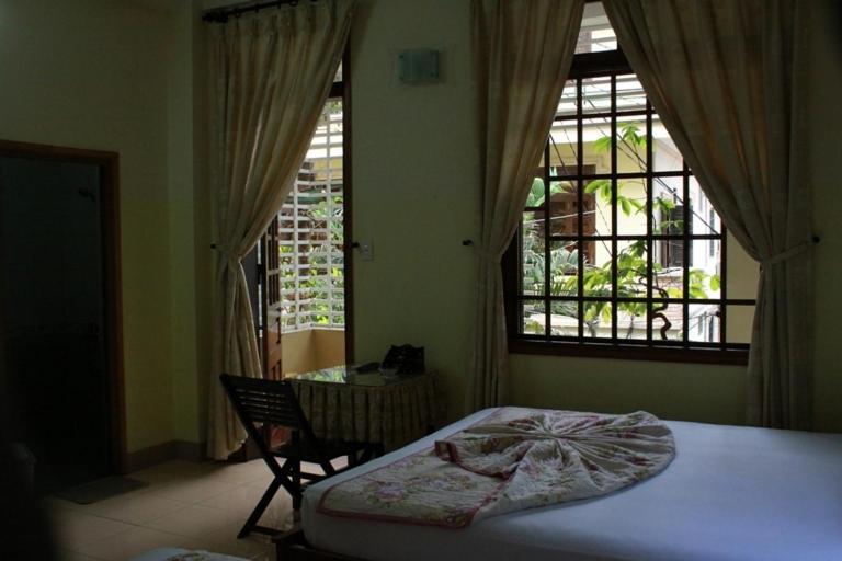 Phong Lan Guesthouse Hue Habitación foto